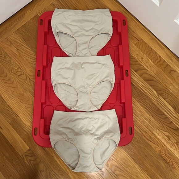 Vanity Fair, woman’s, tan, pull up, tummy control, panties. Size 8 / XL. 3 set. - Picture 3 of 5